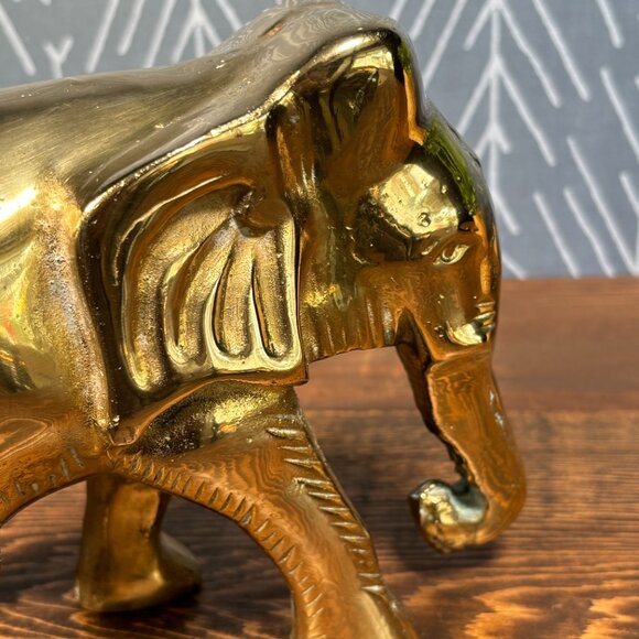 Vintage Brass Elephant Figurine Solid Heavy Sculpture - Picture 15 of 17